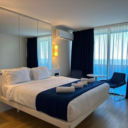 Orbi City Amazing Apartments バトゥーミ エクステリア 写真