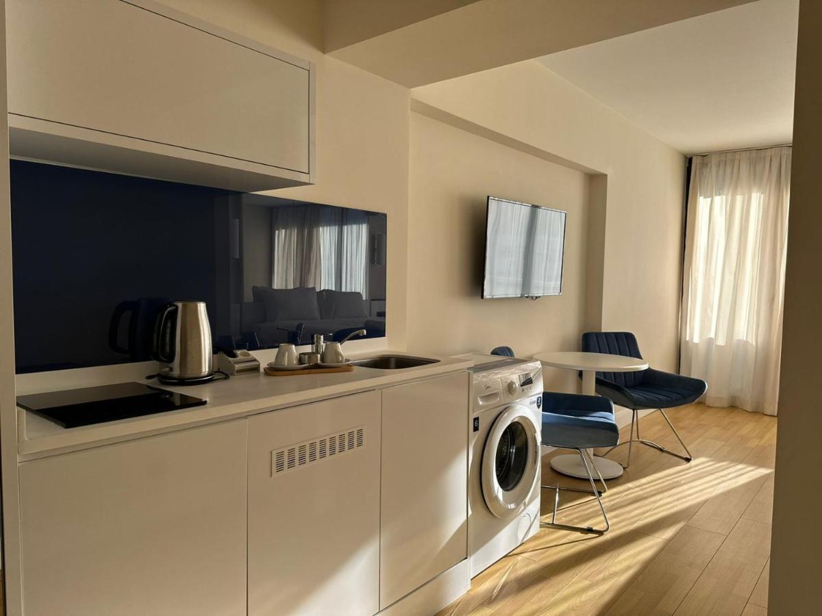 Orbi City Amazing Apartments バトゥーミ エクステリア 写真