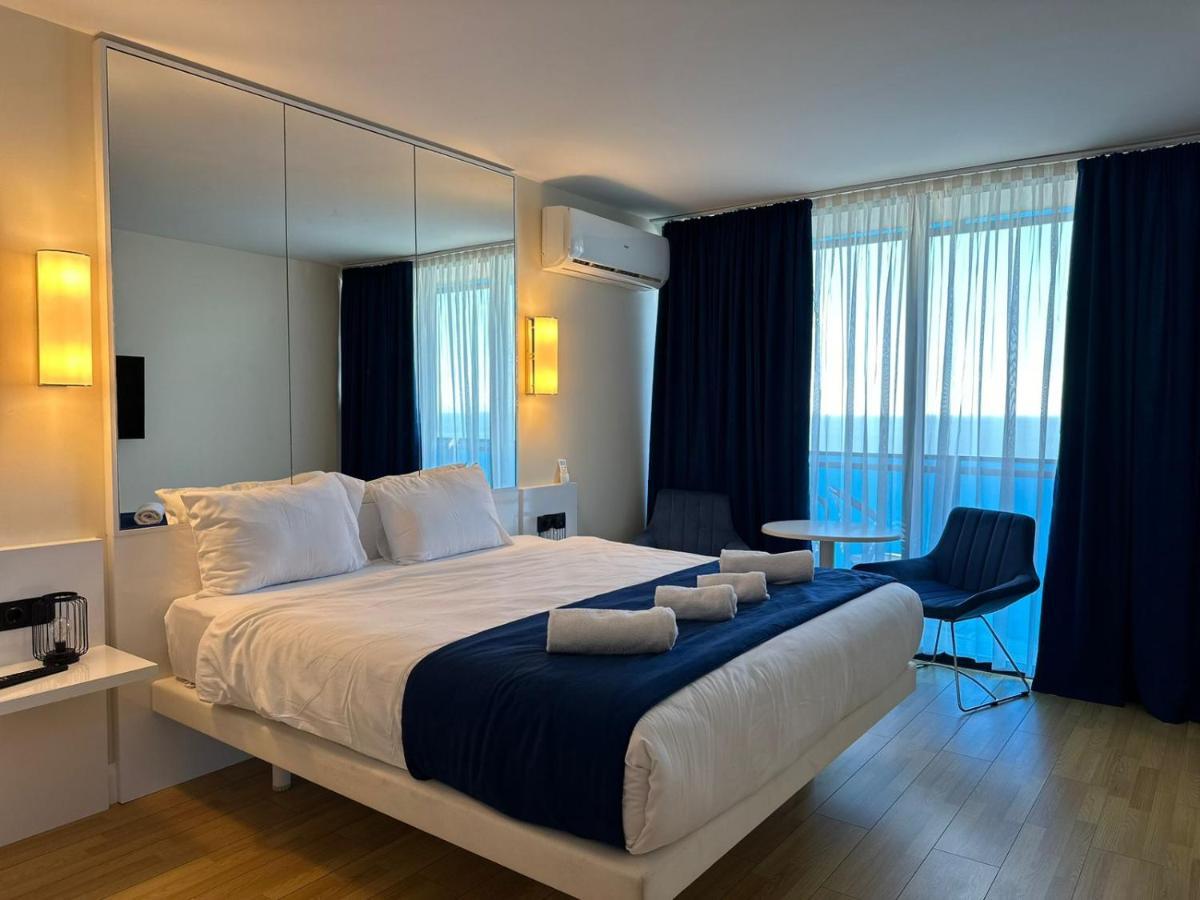 Orbi City Amazing Apartments バトゥーミ エクステリア 写真